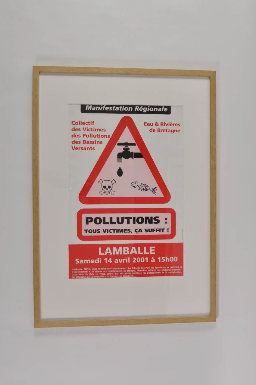 affiche Manifestation régionale, pollution, trois victimes, ça suffit ! 2006.166.3 Photo Mucem