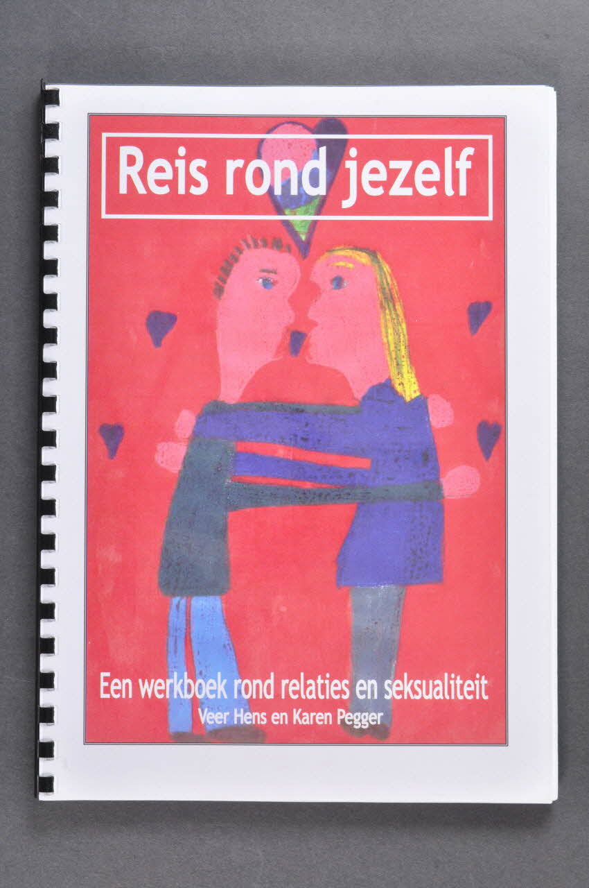BROCHURE "Reis rond jezelf. (traduction) Een werkboek rond relaties en seksualiteit" ( Livre d'éducation sexuelle pour les jeunes) 2004.76.7 Photo Mucem