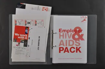 National Aids Trust (NAT) Dossier Employer HIV & AIDS pack (Pack sur le VIH/sida pour les employeurs) Grande Bretagne 1999 2004.78.11.2.1  Photo Mucem