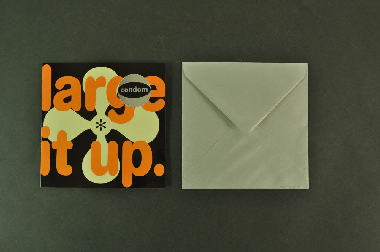 National Aids Trust (NAT) carte postale "large it up" (Elargis le) Grande Bretagne 2004 2004.78.20.1-3 Photo Mucem