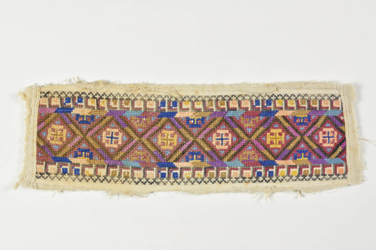 BRODERIE ECHANTILLON DMH1953.33.106 Photo Mucem