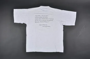 tee-shirt Faites comme moi,  soyez sage-femme 2004.93.1 Photo Mucem