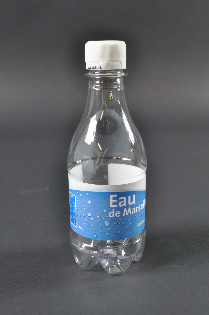 bouteille Bouteille Eau de Marseille 2006.238.1.1-2 Photo Mucem
