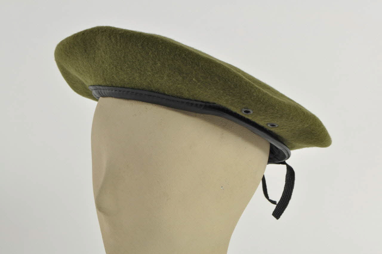 béret Serbie 1998 2006.249.1 Photo Mucem