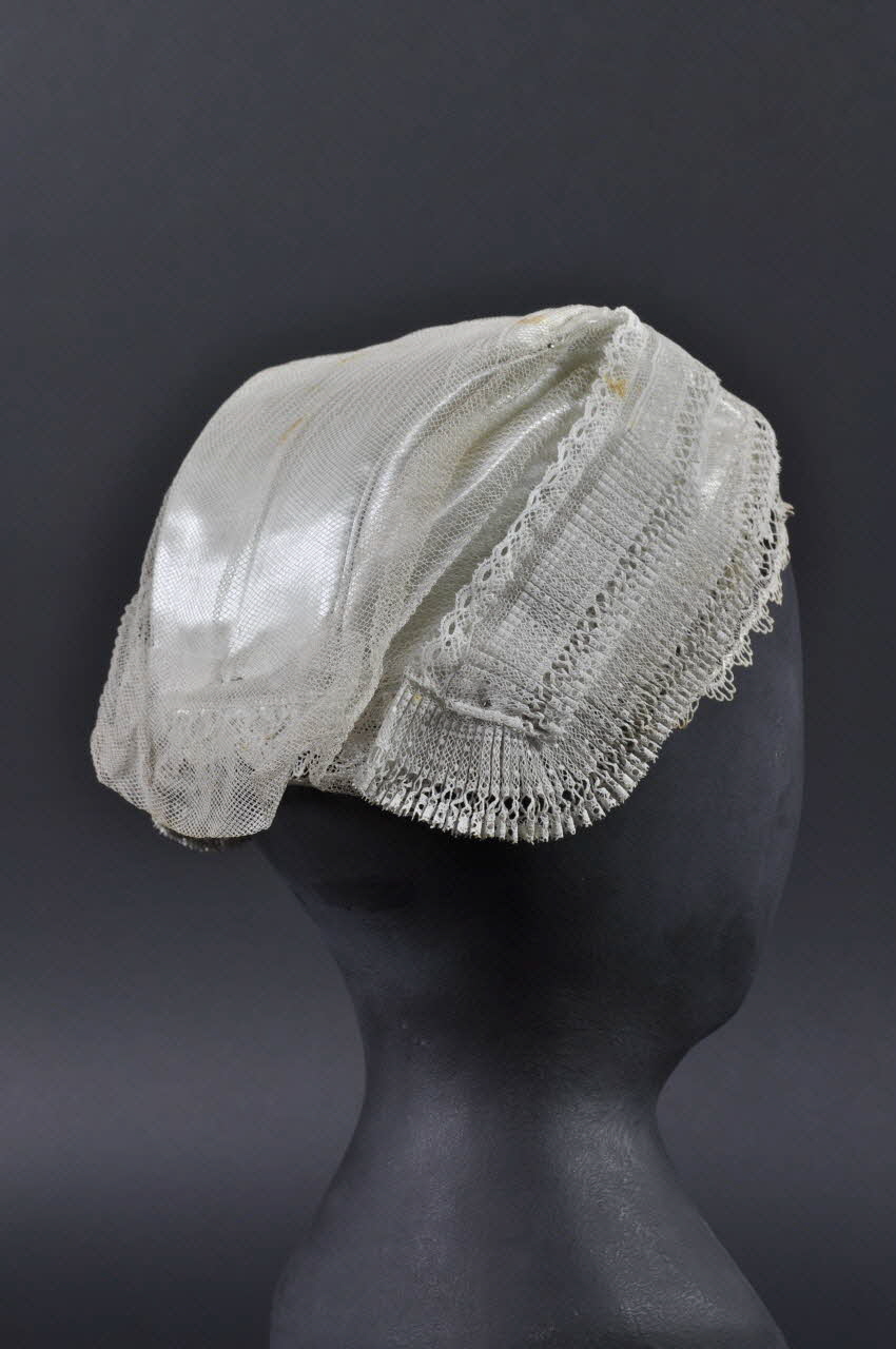 coiffe de demi-deuil Claque 1955.75.1043 Photo Mucem