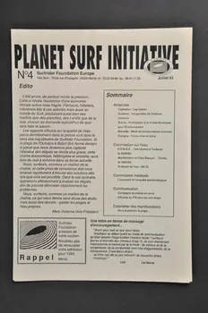 magazine Numéro du magazine  "Planète surf initiative" consacré au surf et à la protection de l'environnement marin. 2006.55.24.6-7 Photo Mucem