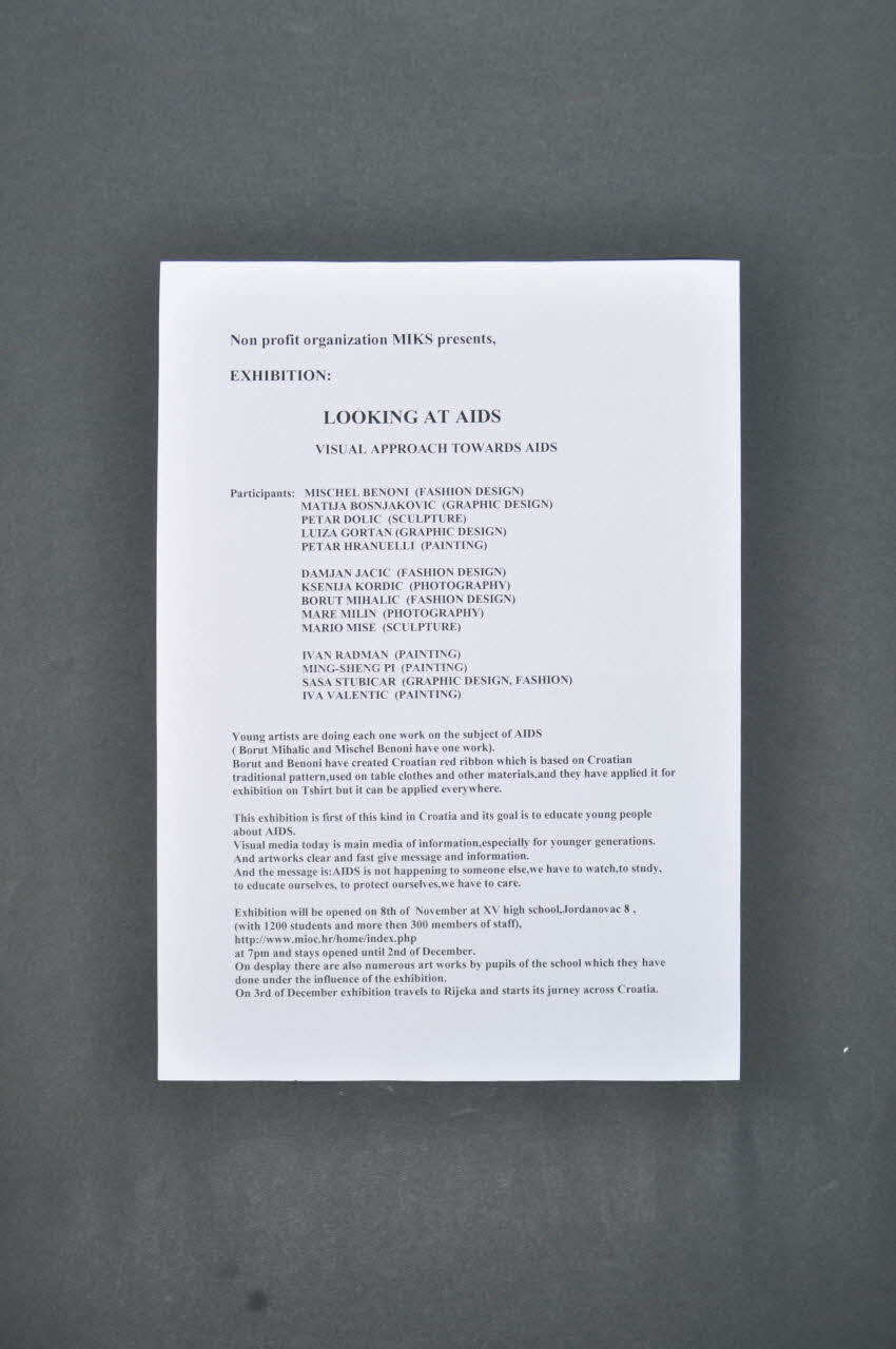 INVITATION Invitation à l'exposition "Looking at AIDS / Visual approach towards AIDS" (Regards sur le sida. Approche visuelle du sida) Croatie 2005 2006.66.2.1-2 Photo Mucem