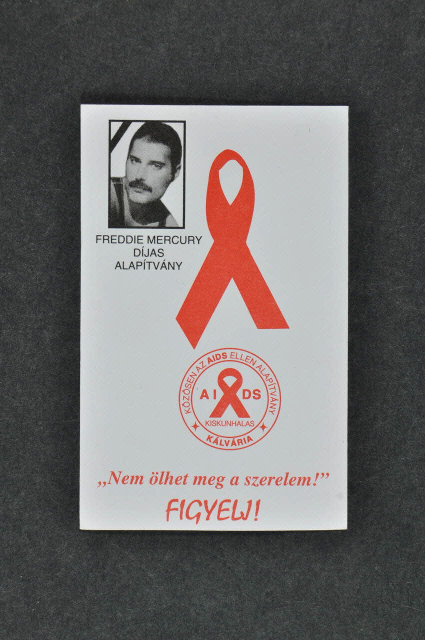 Kalvaria Aids Et Freddie Mercury Dijas Alapitvany Carte d'information Hongrie 2000 2006.71.15 Photo Mucem