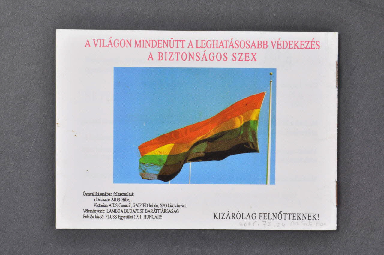 BROCHURE Biztonsagos szex csinald velünk / Stop Aids (Safe sexe, pratiquons le ensemble) Hongrie 1991 2006.72.24 Photo Mucem