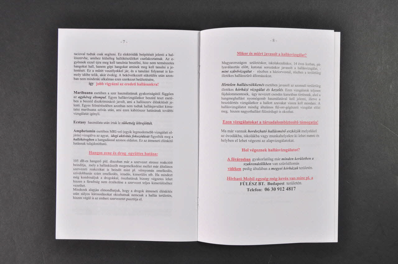 Revue Szivarvany Sorozat (Rainbow Publications), revue "Szivarvany Sorozat", n°5, 2002, "Hallas -Zaj, ès drog" (Oreilles et drogues) Hongrie 2002 2006.72.9 Photo Mucem