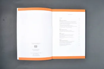 BROCHURE "Health care and human rights" (Santé et droits de l'homme) Hongrie 2002 2006.73.17 Photo Mucem