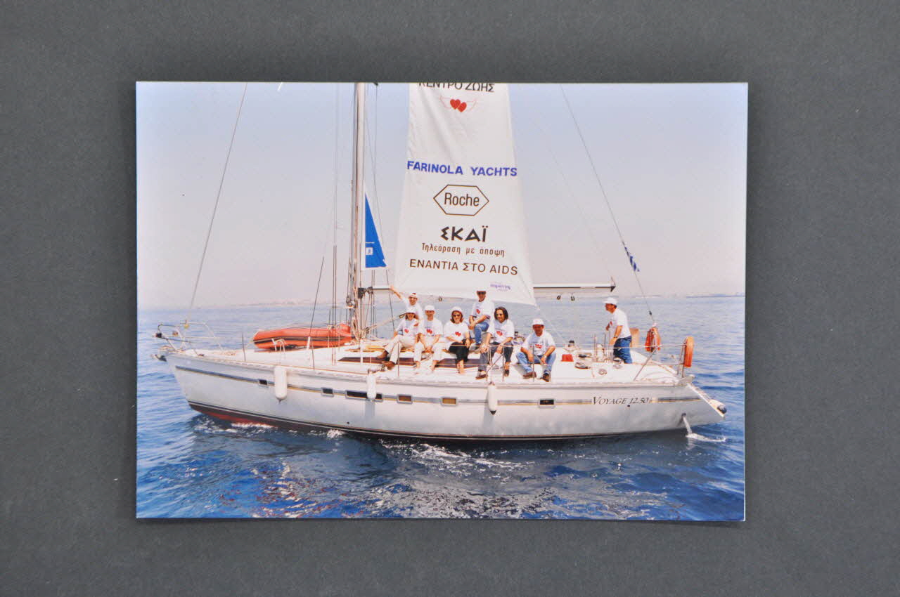 The Centre For Life photographie campagne d'information sur le sida dans les îles de la baie d'Argosaronikos Grèce 1996 2006.75.33 Photo Mucem