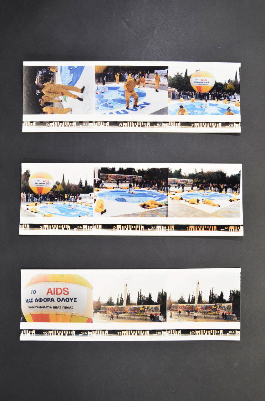 The Centre For Life photographie manifestation et die in : le sida nous concerne tous Grèce 1996 2006.75.36.1-3 Photo Mucem