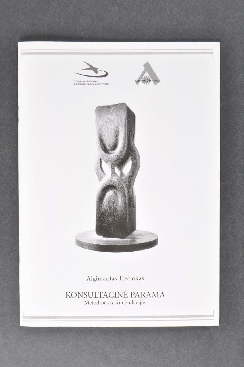Lithuanian Aids Center BROCHURE Algimantas Treciokas : "Konsultacine parama. Metodines rekomendacijos" (Support pour le councelling. Recommandations méthodologiques) Lituanie 2005 2006.76.8 Photo Mucem
