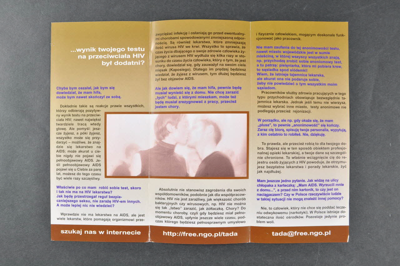 Dépliant "CZY Zastanawiates siç kiedys, co bys zrobit, gdyby..." (Informations pour les homosexuels, dépistage) 2006.77.2 Photo Mucem