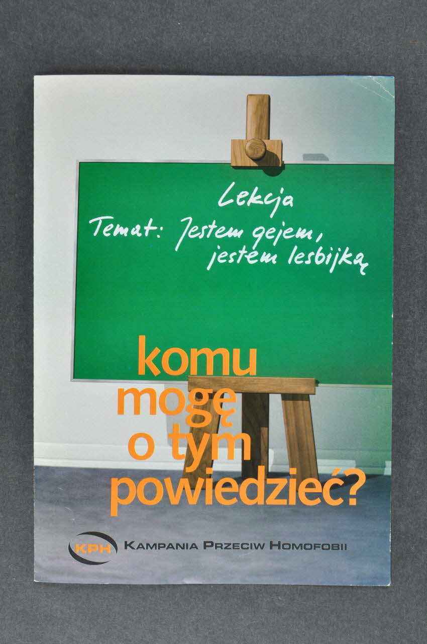 Dépliant "Komu moge o tym powiedziec?" (Campagne contre l'homophobie) 2006.77.6  Photo Mucem