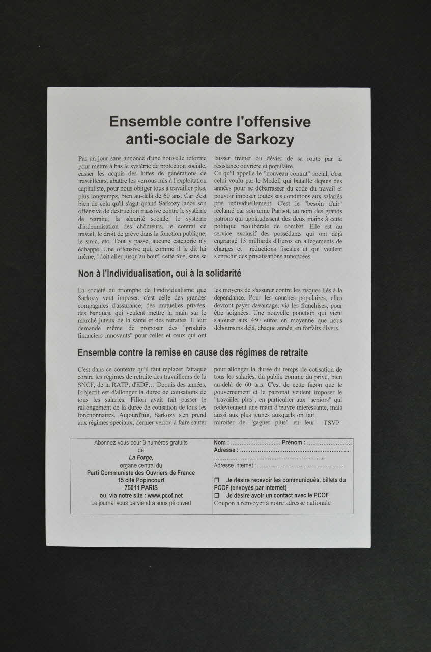 Parti Communiste Des Ouvriers De France tract "Ensemble contre l'offensive anti-sociale de Sarkozy" France 2007 2008.3.17 Photo Mucem