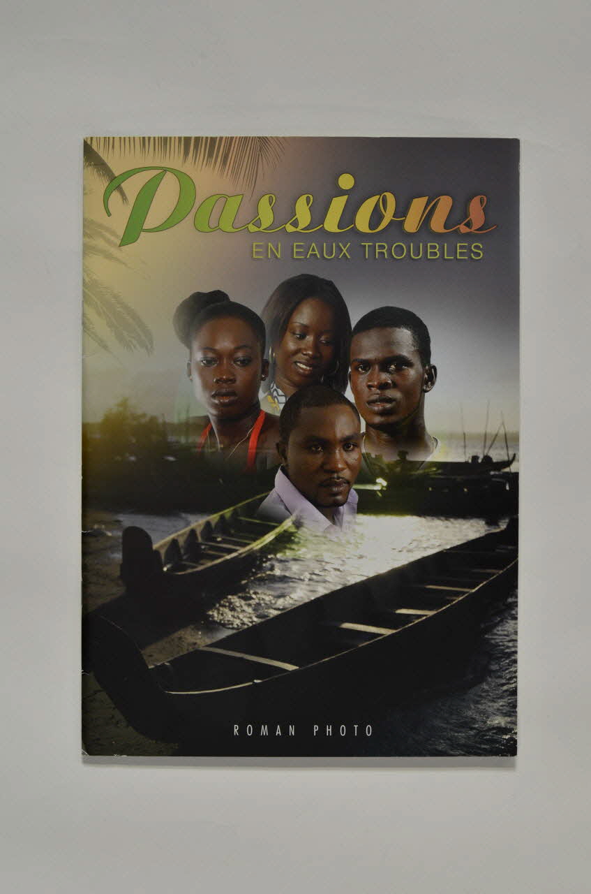 Institut National de Prévention et d'Education pour la Santé (INPES) BROCHURE Passions en eaux troubles. Roman Photo Guyane, France 2006 2008.3.24 Photo Mucem