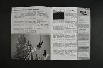 Ecumenical Advocacy Alliance journal "Aids 2006. Faith in action" (La foi en action) International 2006/8 2008.32.116 Photo Mucem
