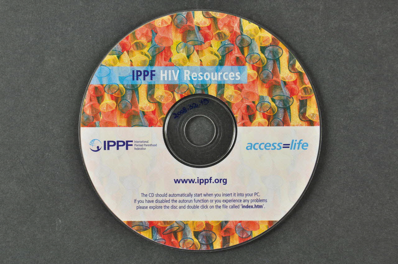 International Planned Parenthood Federation (IPPF) CD (compact disque) "IPPF HIV Resources" (Documents de l'IPPF sur le VIH) International 2006/8 2008.32.79 Photo Mucem