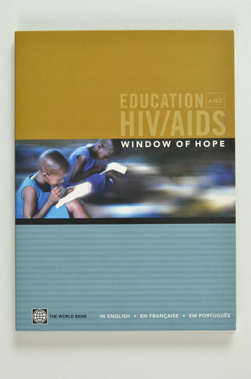 Banque Mondiale DVD "Education and HIV/AIDS. Window of hope (Une fenêtre ouverte sur l'espoir) International 2006/8 2008.32.86.1-2 Photo Mucem