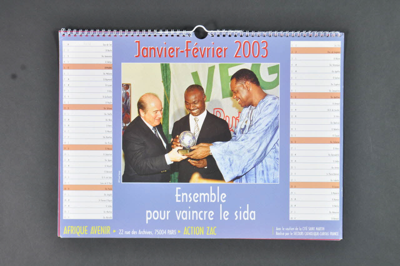 Association Afrique Avenir calendrier "Ensemble pour vaincre le sida" France 2003 2008.33.2 Photo Mucem
