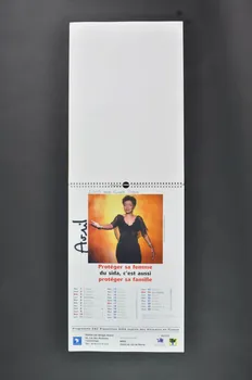 Association Afrique Avenir calendrier La contamination des femmes par le virus du sida augmente partout parce que certains hommes refusent d'utiliser le préservatif France 2005 2008.33.3 Photo Mucem
