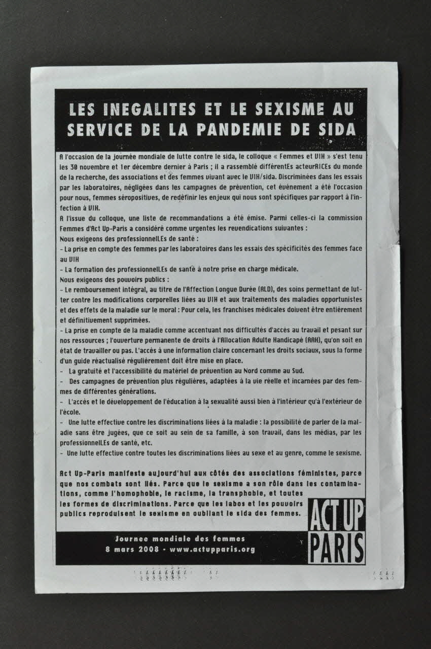 Act Up-Paris tract "Les inégalités et le sexisme au service de la pandémie de sida" Île-de-France, France 2008/3/8 2008.40.3 Photo Mucem