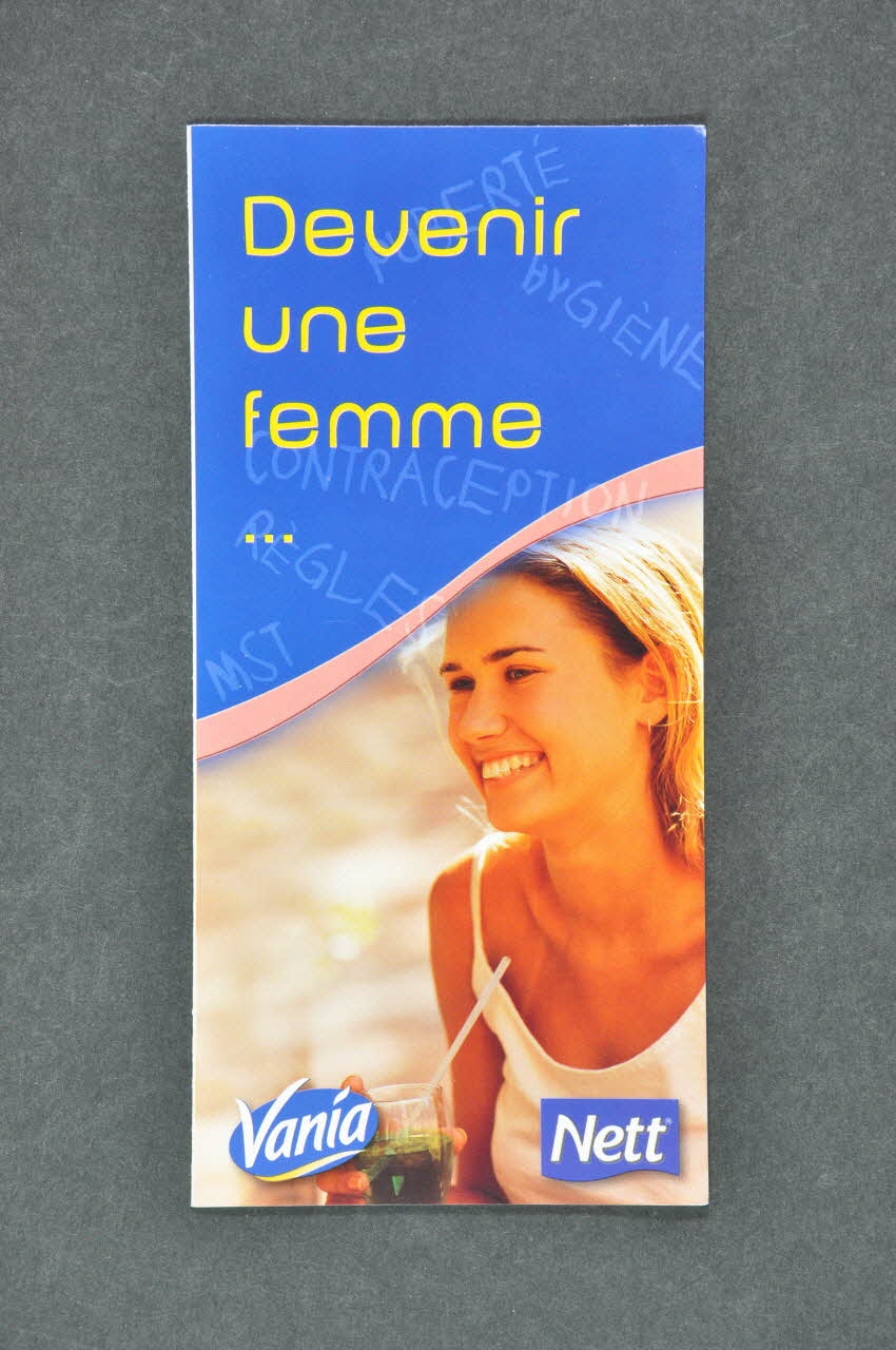 Dépliant "Devenir une femme..." 2008.45.15 Photo Mucem