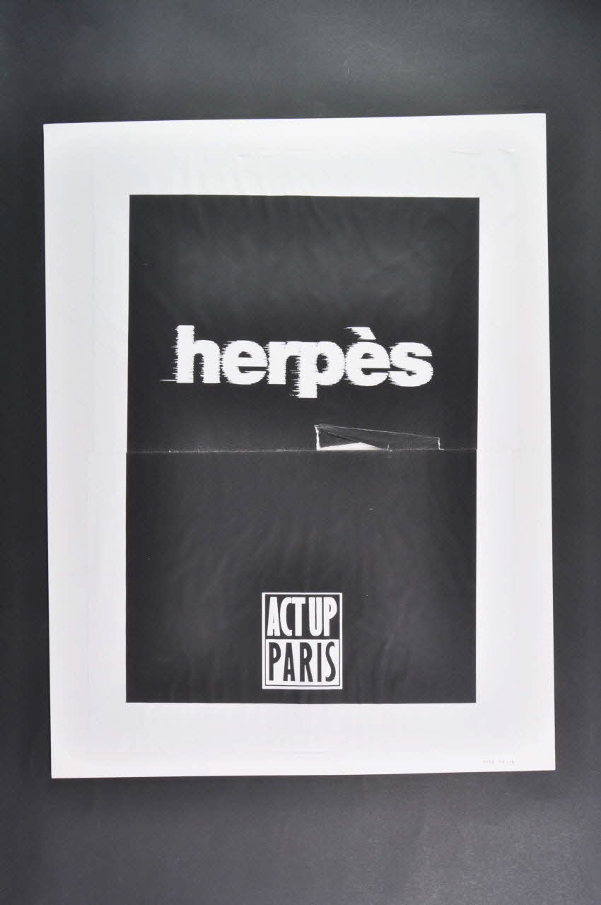 Act Up-Paris Pancarte double face Lymphomes / Herpès. Île-de-France, France 1996 2008.9.19 Photo Mucem
