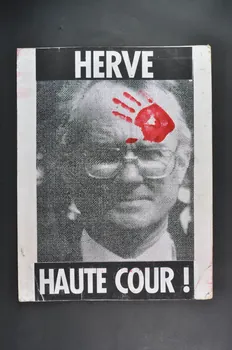 Act Up-Paris Pancarte double face "Hervé / Hervé Haute Cour !" Île-de-France, France 1997 2008.9.27 Photo Mucem