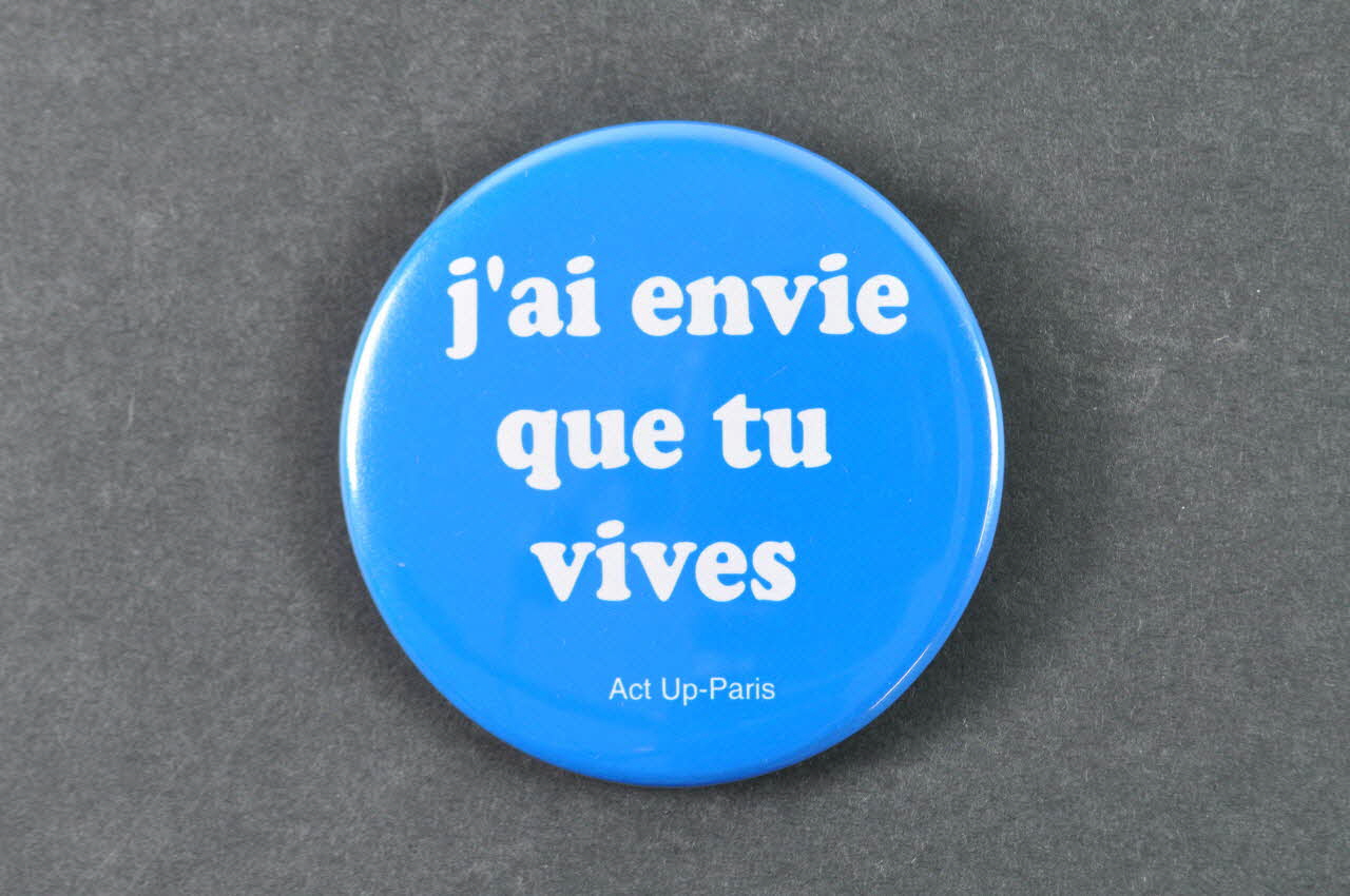 badge J'ai envie que tu vives 2008.9.6 Photo Mucem
