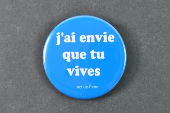 badge J'ai envie que tu vives 2008.9.6  Photo Mucem