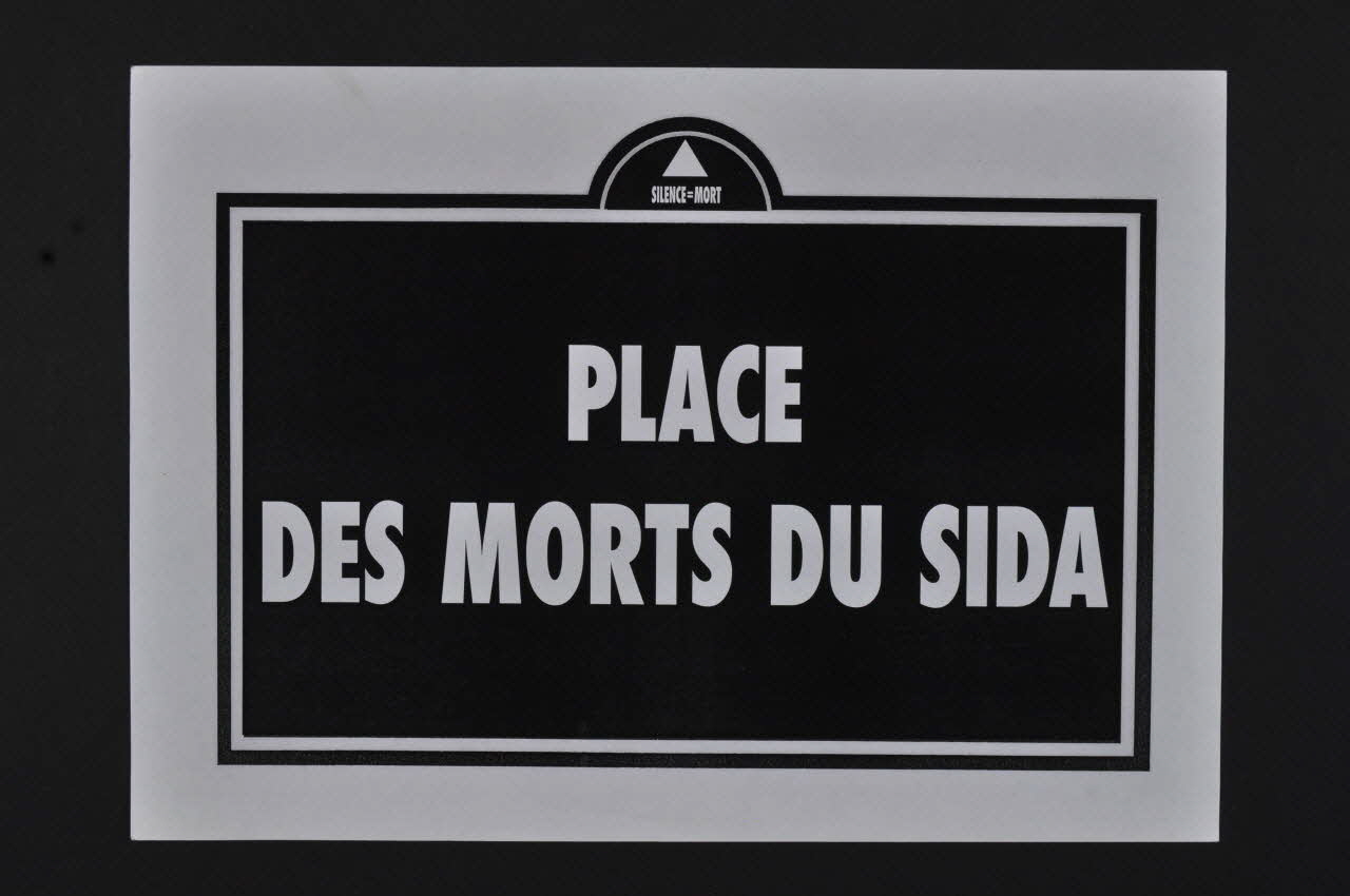 Act Up-Paris tract "Place des morts du sida" Île-de-France, France 2006/9/2 2008.9.65 Photo Mucem