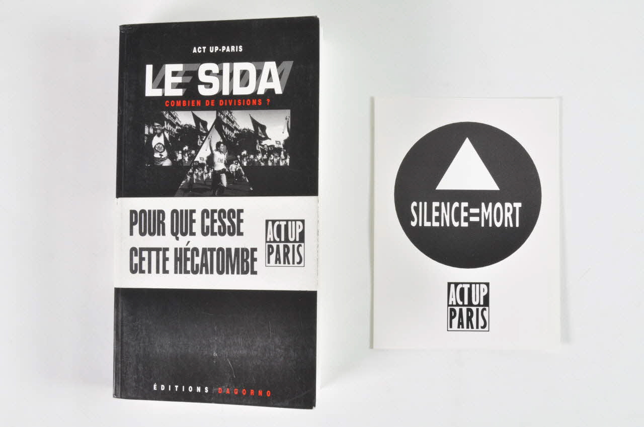Act Up-Paris livre "Act Up-Paris. Le sida. Combien de divisions? / Pour que cesse cette hécatombe" Île-de-France, France 1994/4 2008.9.86.1-3 Photo Mucem