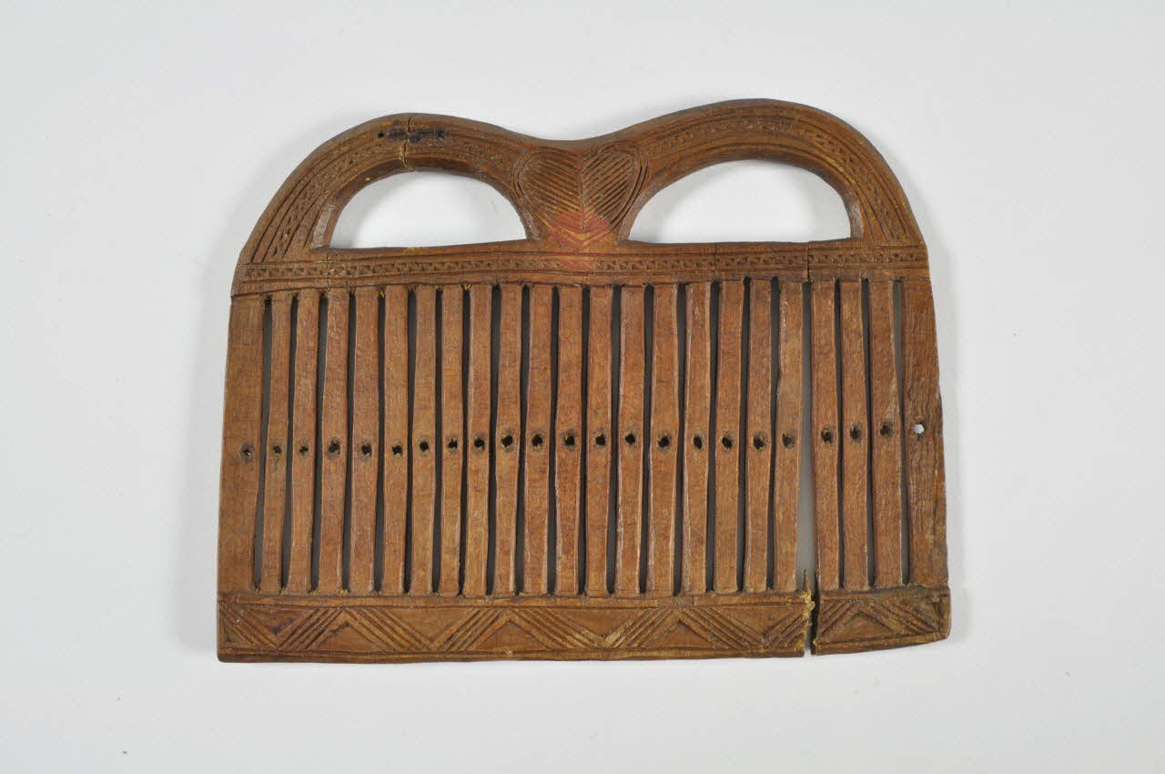 passette à rubans Auvergne, France 1884 1884.1.14 Photo Mucem