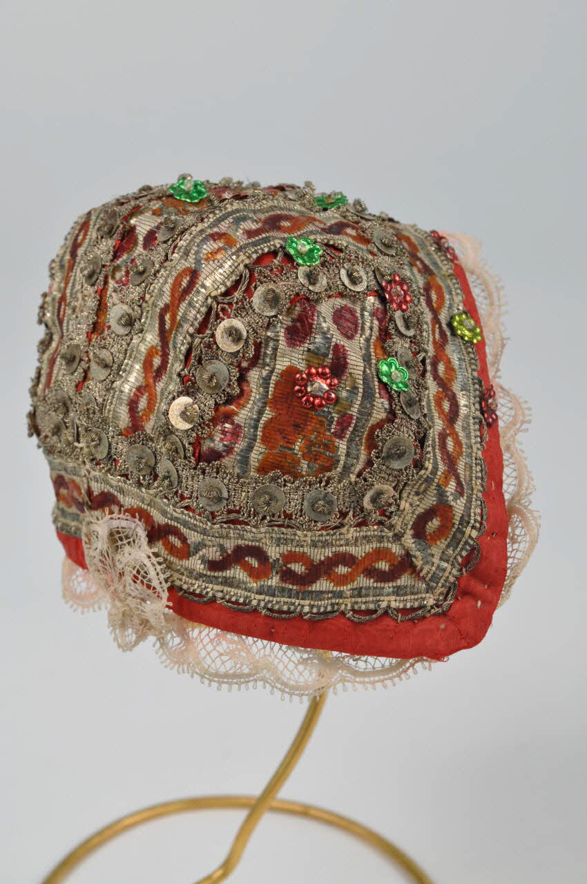 bonnet d'enfant 1955.75.1653 Photo Mucem