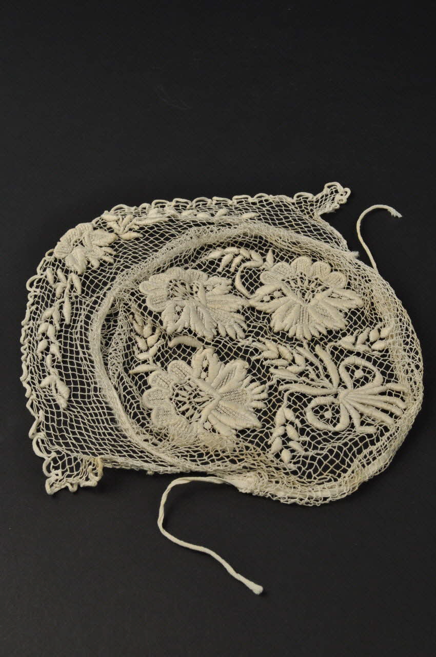 coiffe de fête 1900 1955.75.1683 Photo Mucem