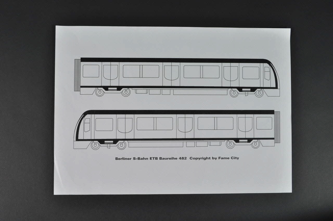 IMPRIME Modèle de train 2005 2012.25.1.4 Photo Mucem