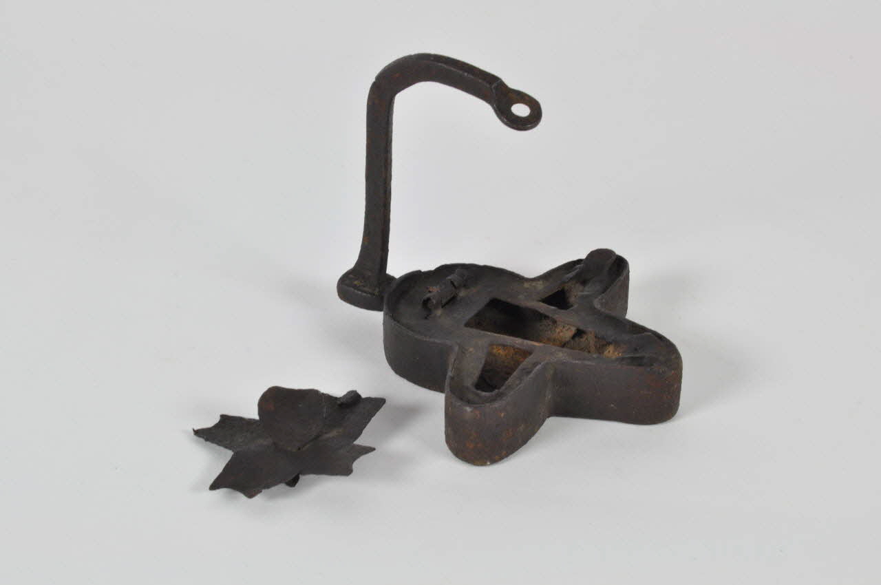 lampe à huile Chaleil Auvergne, France 1800-1884 1884.1.74 Photo Mucem