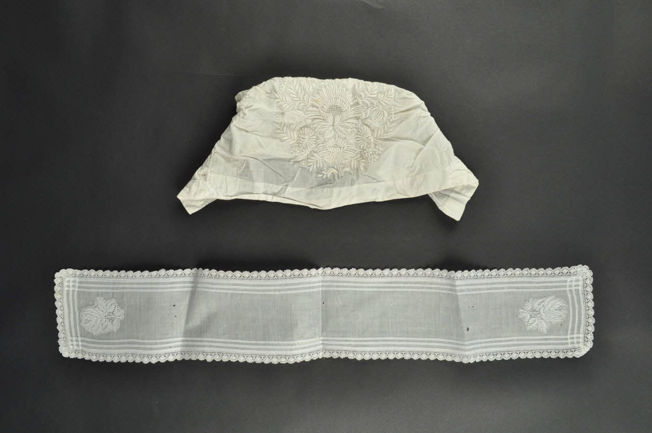 bonnet de fête 1955.75.413.1-2 Photo Mucem
