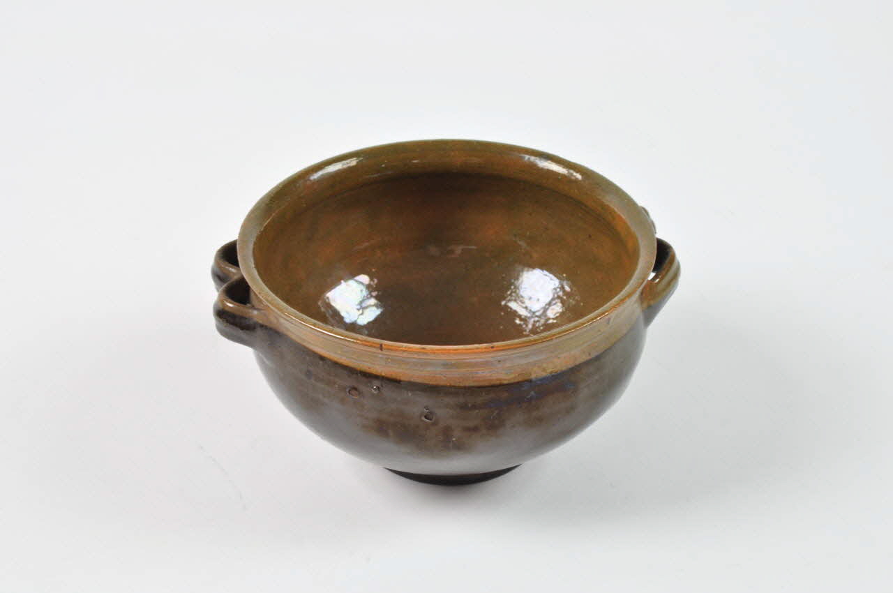 écuelle Auvergne, France 1800-1884 1884.5.9 Photo Mucem