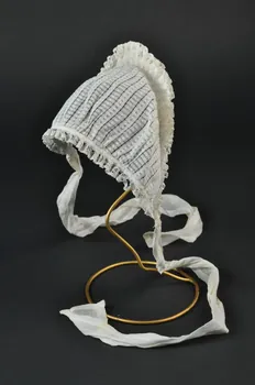 bonnet de fillette 1955.75.514 Photo Mucem