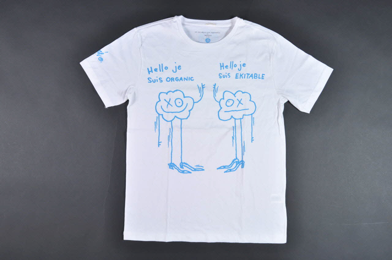 André tee-shirt Hello je suis organic, Hello je suis ekitable France 2009 2012.25.3.8 Photo Mucem