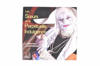 Olivier Touron livre "Les Soeurs de la Perpétuelle Indulgence", photos Olivier Touron, texte : Laurent Catherine France 2005 2007.12.1  Photo Mucem