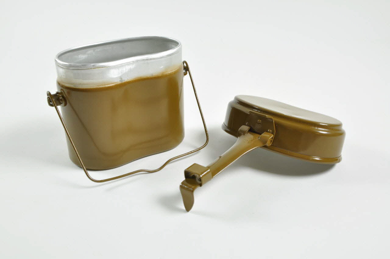 gamelle 1983 2007.157.25.4.1-2 Photo Mucem