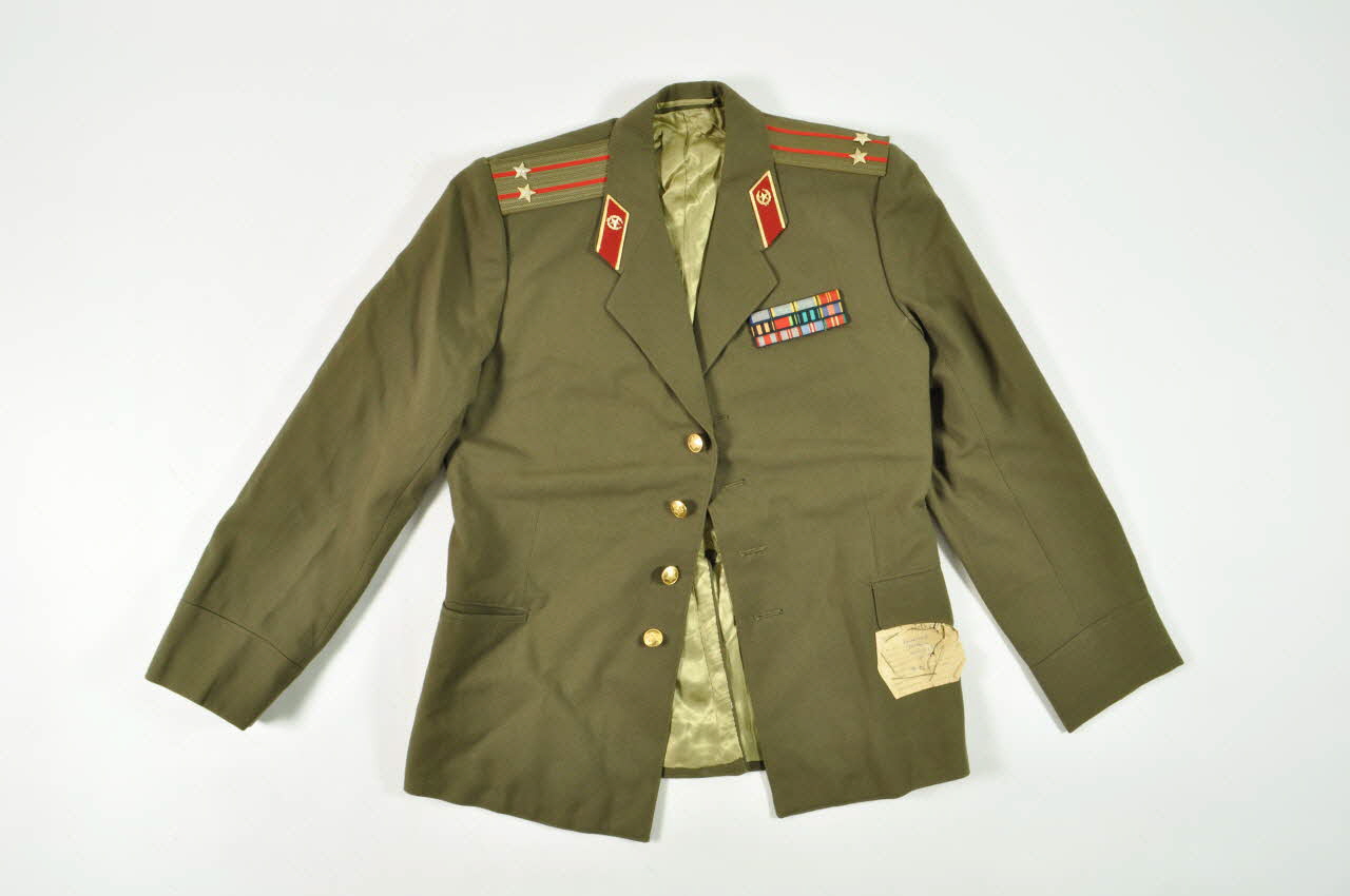 veste URSS(ex) 1960-1969 2007.157.28.1 Photo Mucem