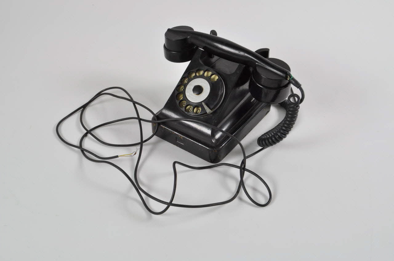 téléphone 2007.157.5 Photo Mucem