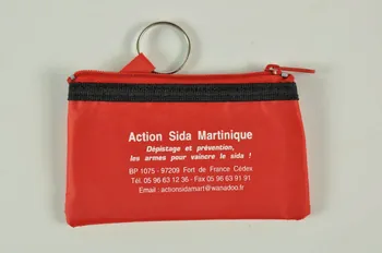 Porte préservatif Action sida Martinique 2007.16.9 Photo Mucem