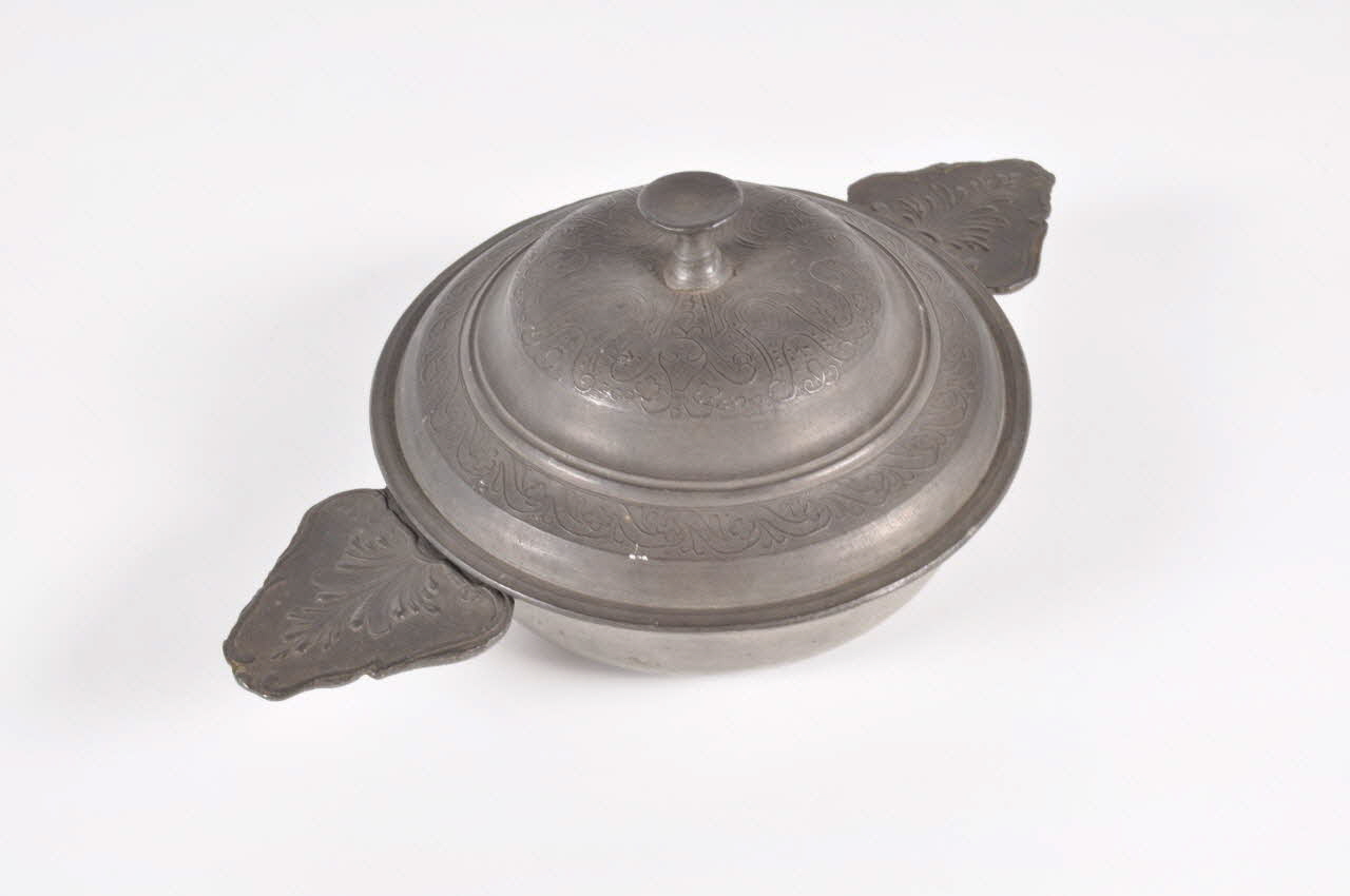 écuelle Auvergne, France 1885 1885.1.40.1.1-2 Photo Mucem